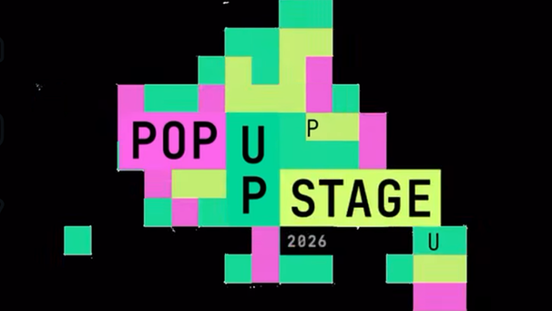 Bunte Kästchen auf schwarzem Hintergrund. "Pop Up Stage 2026" steht darauf.